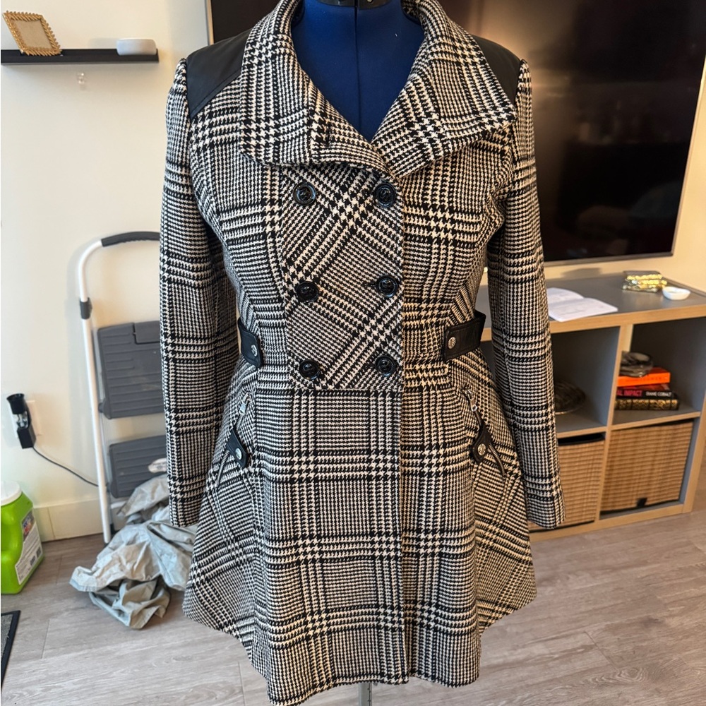 Vintage Guess Black and White Plaid Trench Coat